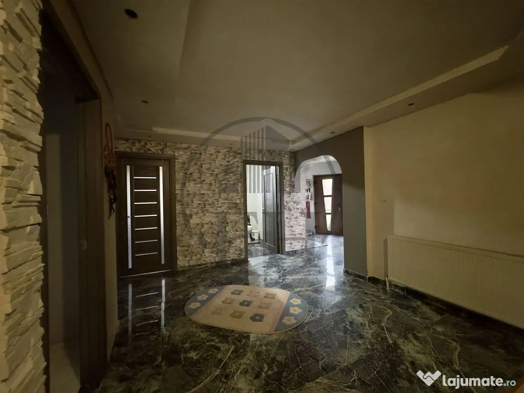 Casa/Vila de vanzare Harsova, Constanta, langa canalul Du... 