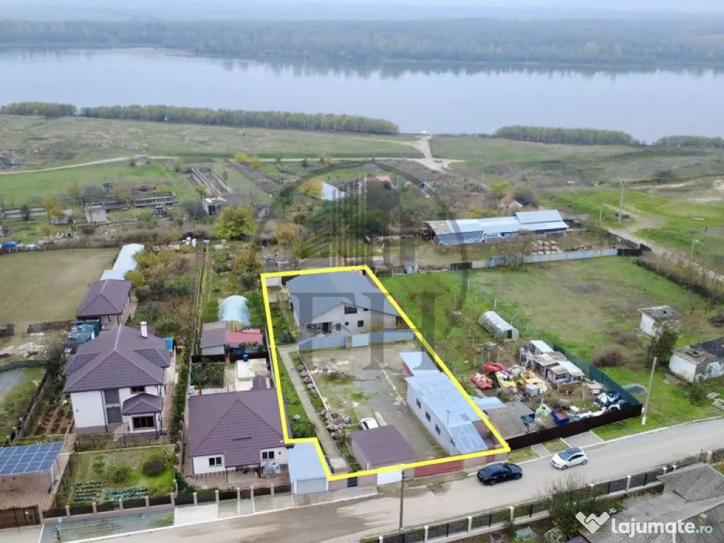 Casa/Vila de vanzare Harsova, Constanta, langa canalul Du... 