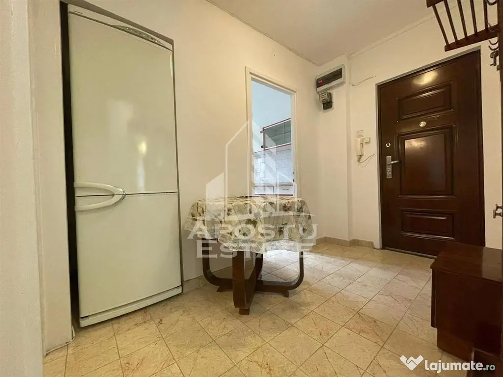 Apartament 3 camere decomandat in zona Sagului 