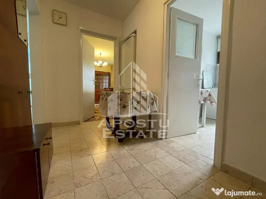 Apartament 3 camere decomandat in zona Sagului 