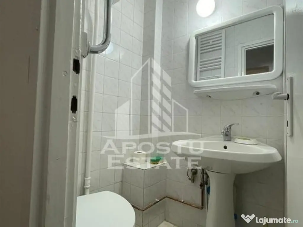 Apartament 3 camere decomandat in zona Sagului 