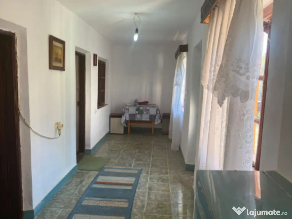 OCAZIE Casa 133 mp utili, 3300 mp teren, Ciutura Comision ZE