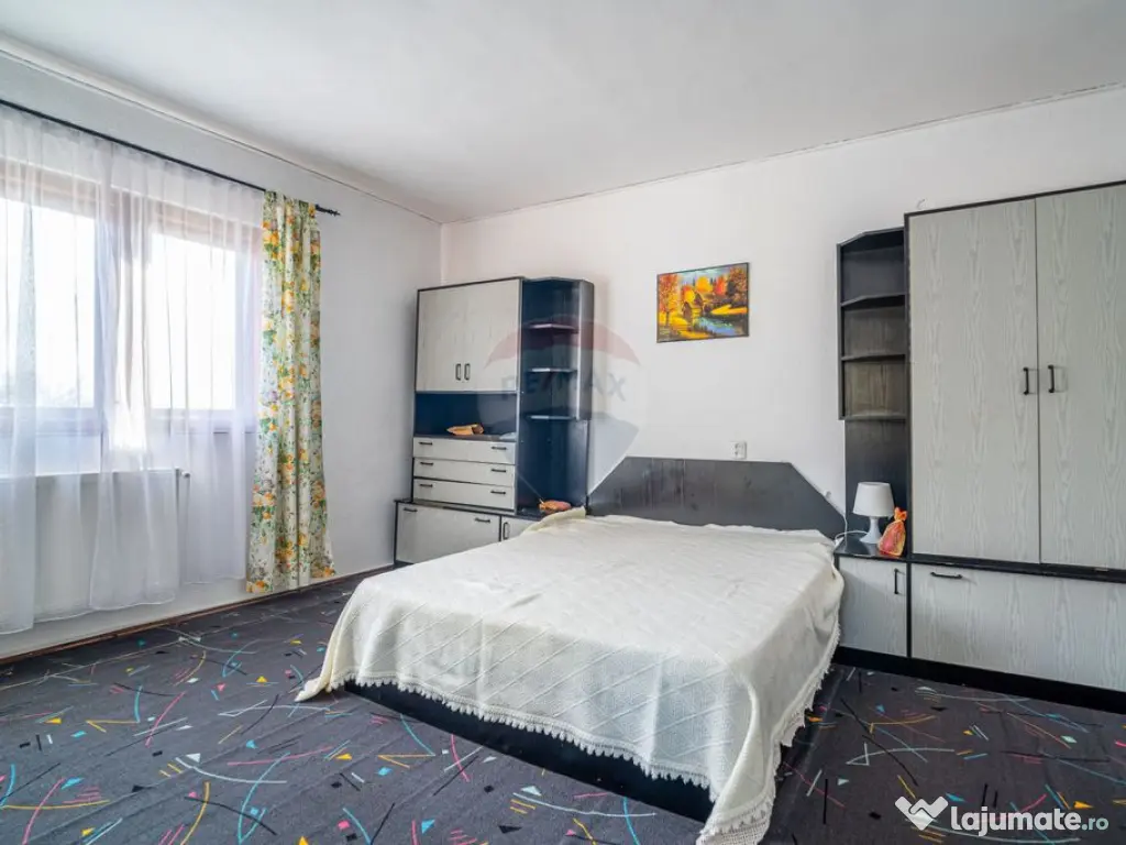 Casă 5 camere + demisol, teren 1560 mp / Filipestii de P...