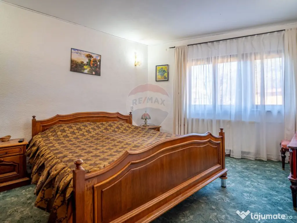 Casă 5 camere + demisol, teren 1560 mp / Filipestii de P...