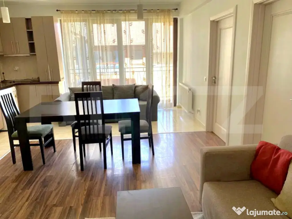 Apartament cu 3 camere, 67 mp, 2 balcoane, etajul 2, parcare