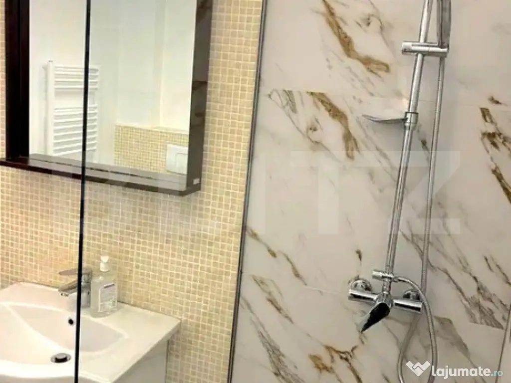 Apartament cu 3 camere, 67 mp, 2 balcoane, etajul 2, parcare