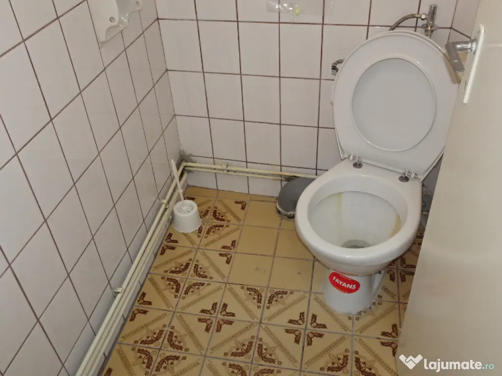 Vand spatiu comercial in Deva, zona ultracentrala ( I. Creanga), 70 mp 