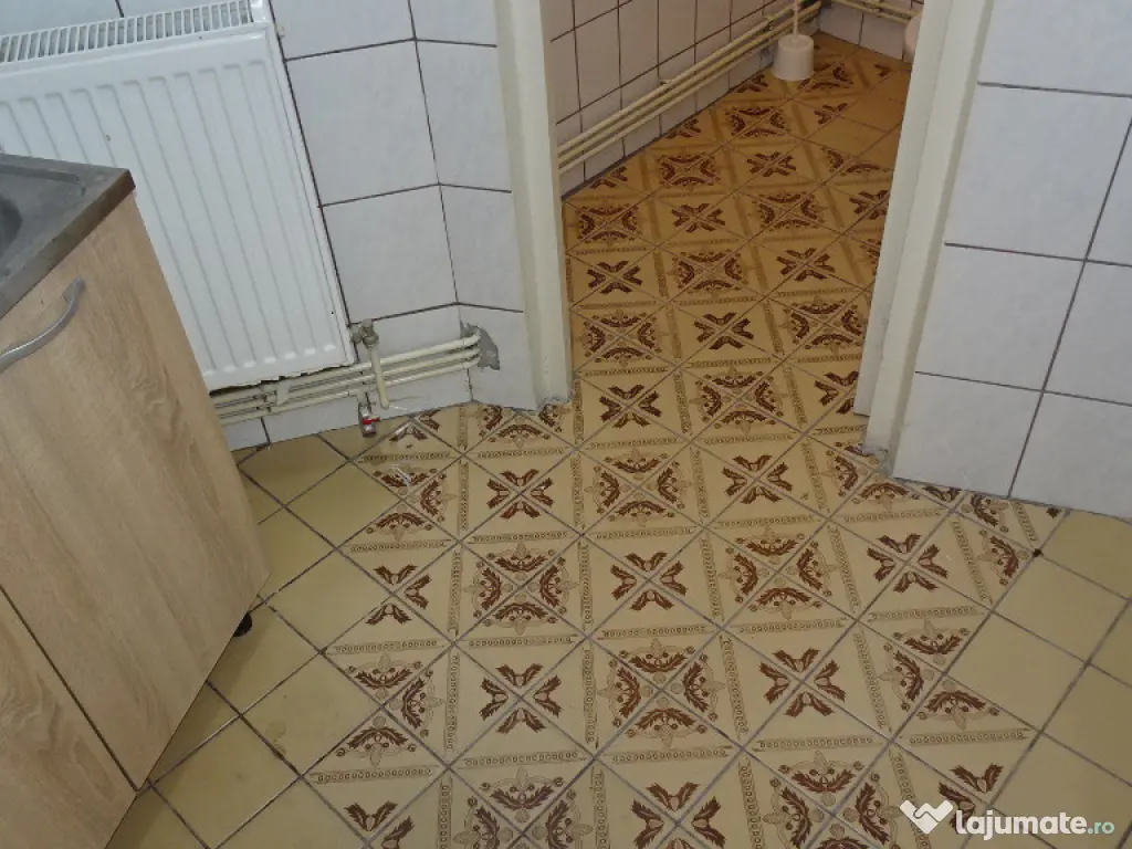 Vand spatiu comercial in Deva, zona ultracentrala ( I. Creanga), 70 mp 