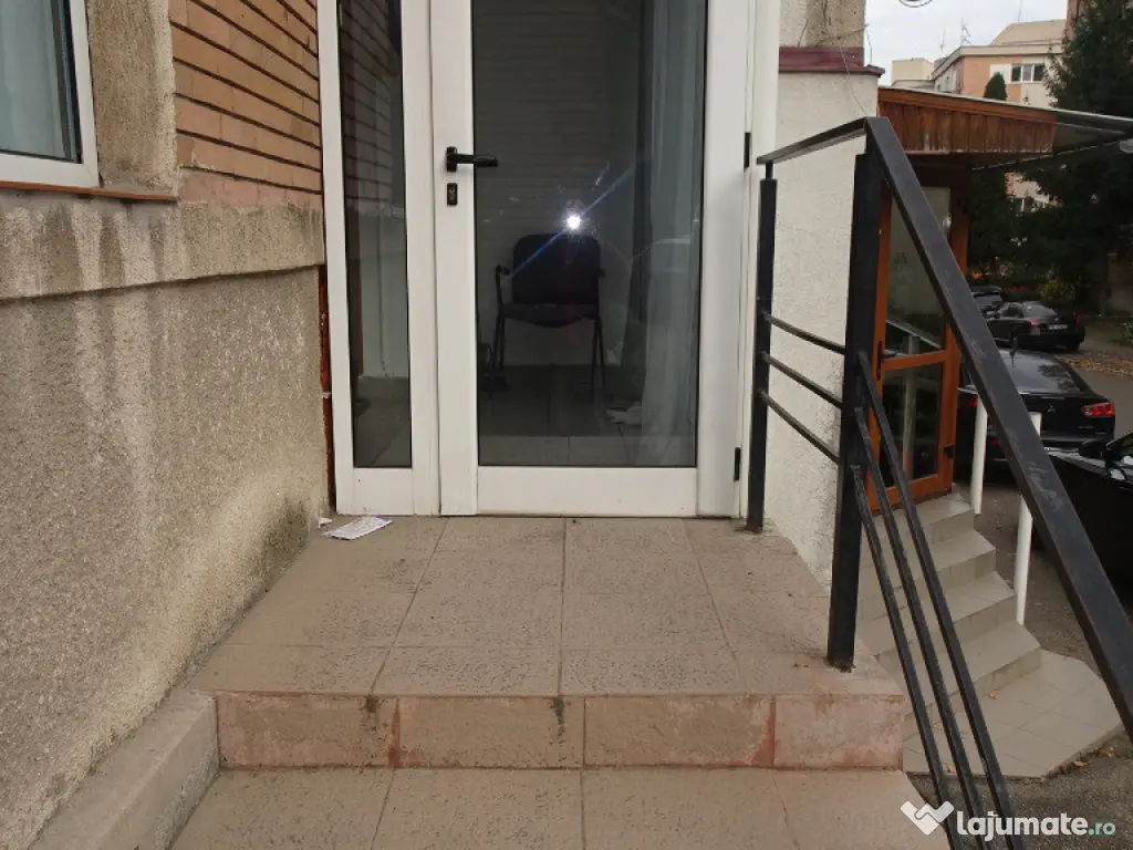 Vand spatiu comercial in Deva, zona ultracentrala ( I. Creanga), 70 mp 