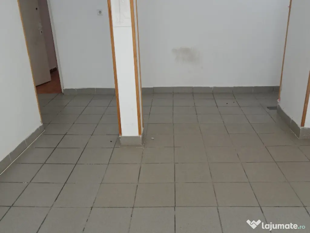 Vand spatiu comercial in Deva, zona ultracentrala ( I. Creanga), 70 mp 
