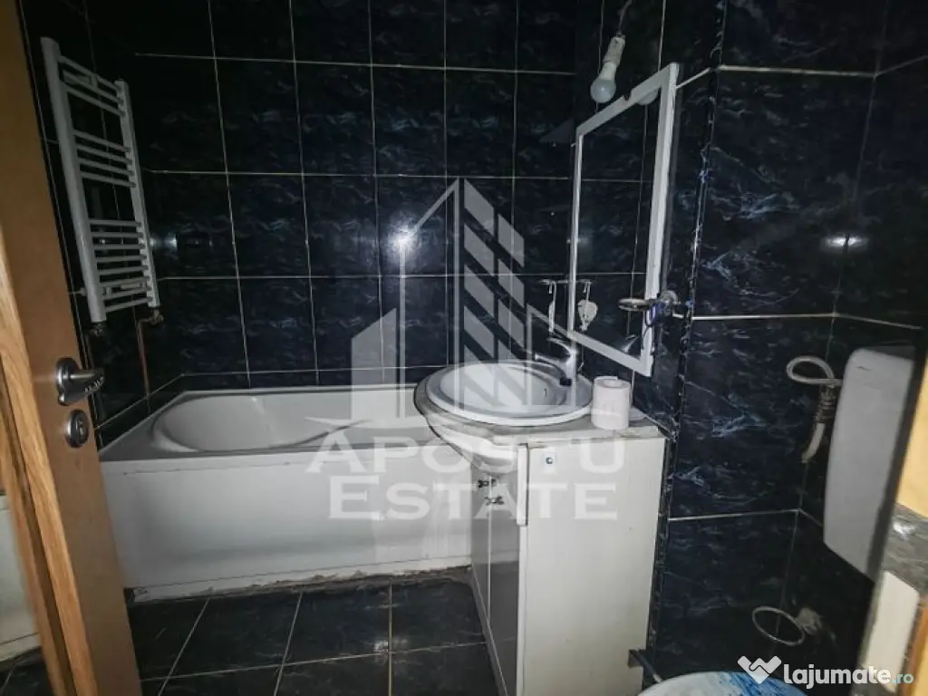 Apartament cu 2 camere, decomandat, centrala proprie, Tor...