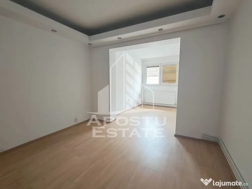Apartament cu 2 camere, decomandat, centrala proprie, Tor...