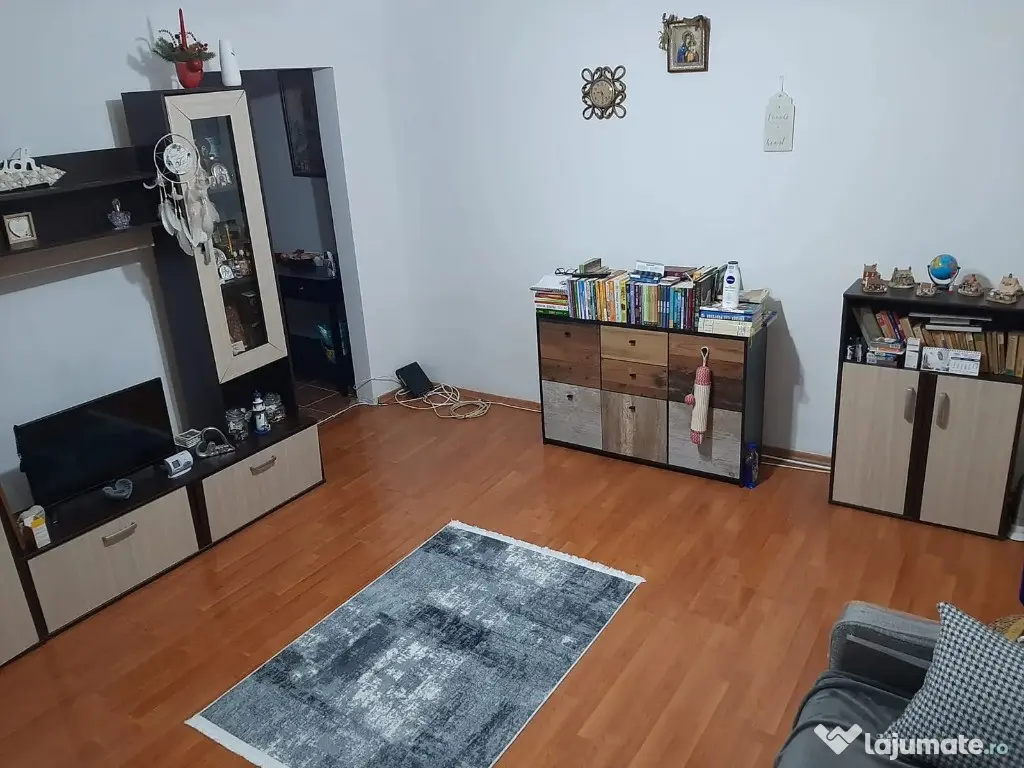 Apartament cu 2 camere ~ zona Unirii Sud ~ etaj 1 din 4 ~Pret: 82.000e 