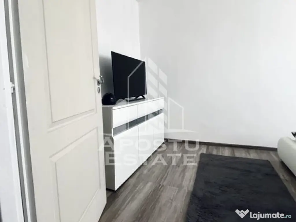 Apartament 2 camere, bloc anvelopat, zona Lipovei
