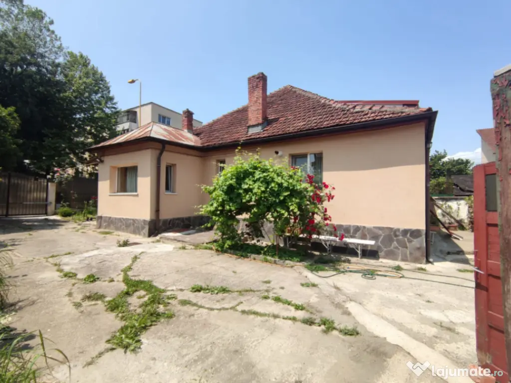 Casa 83 mp Teren 579 mp Zona Florilor