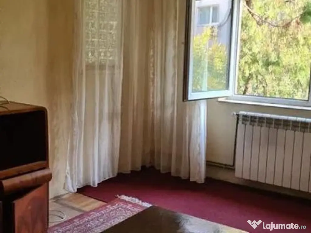 Apartament 2 camere decomandat zona Dacia 