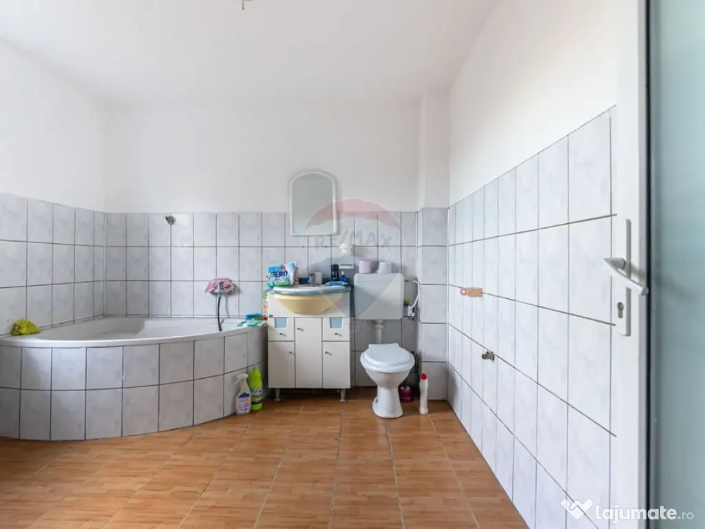 Casa de vanzare | 5 camere | Teren 1,100 mp | STUPINI | C... 