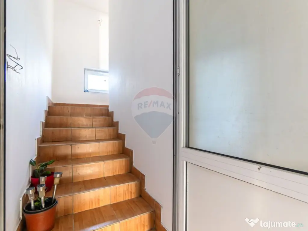 Casa de vanzare | 5 camere | Teren 1,100 mp | STUPINI | C... 