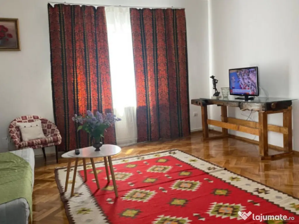 Duplex de vanzare, 220 mp, zona Centrul Vechi