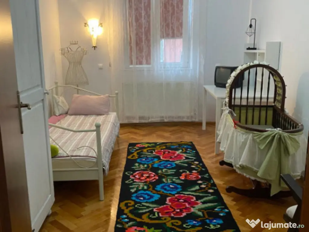 Duplex de vanzare, 220 mp, zona Centrul Vechi