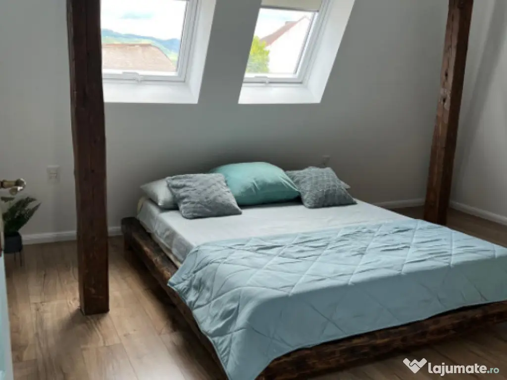 Duplex de vanzare, 220 mp, zona Centrul Vechi