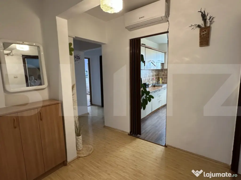 Apartament cu 3 camere decomandate
