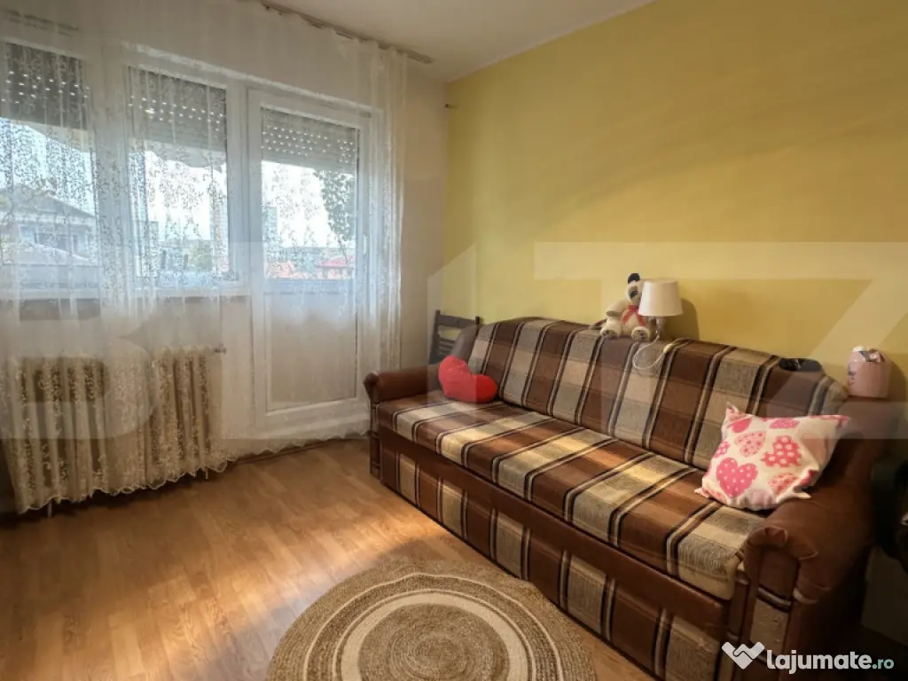 Apartament cu 3 camere decomandate
