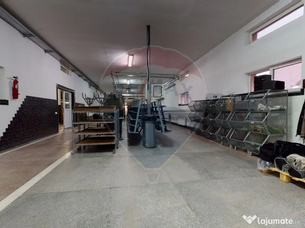 Producție / Depozitare + Birouri – Proprietate industr...