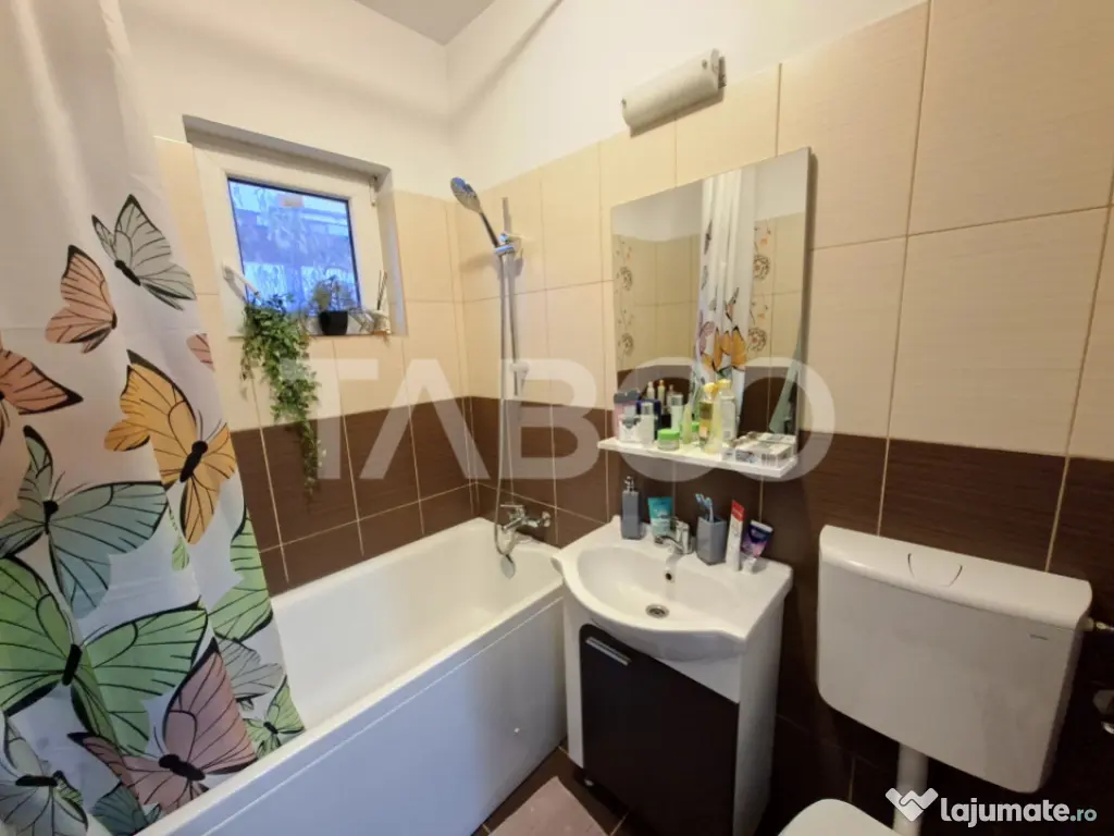 Apartament de vanzare 2 camere cu balcon etajul 1