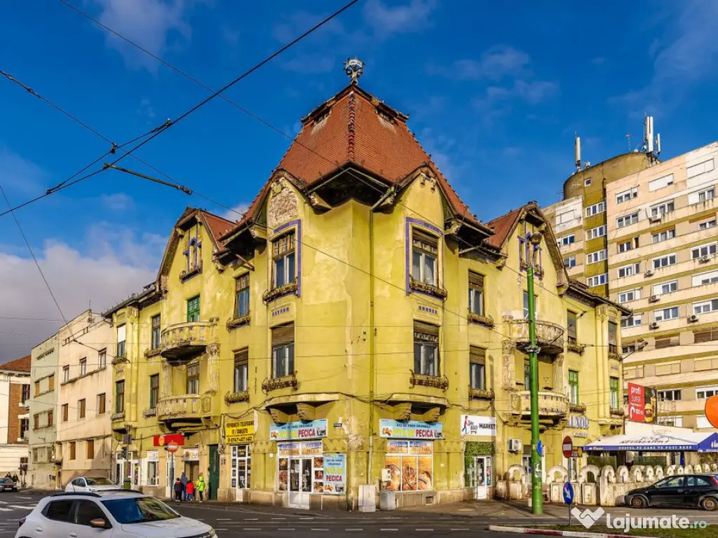 VÂNDUT! Apartament 4 camere, etaj 1, în Palatul Steiner... 