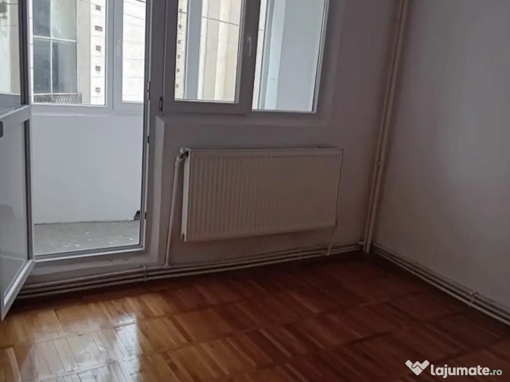 Apartament 2 camere – Port, etaj 1/4 – 3 balcoane, ce...