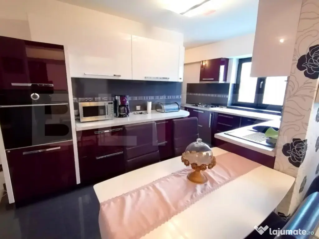 Apartament de 4 camere, 98 mp, centrala, aer conditionat, zo