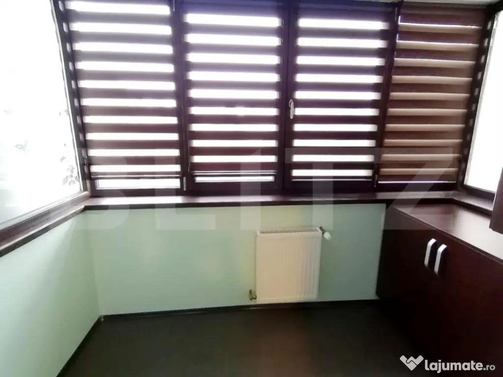 Apartament de 4 camere, 98 mp, centrala, aer conditionat, zo