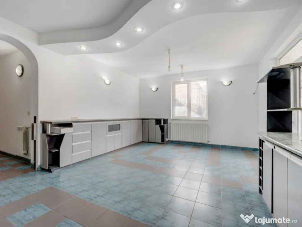 UVERTURII - CETATEA DE BALTA, VILA 436 MP UTILI, LOT 300 MP! 