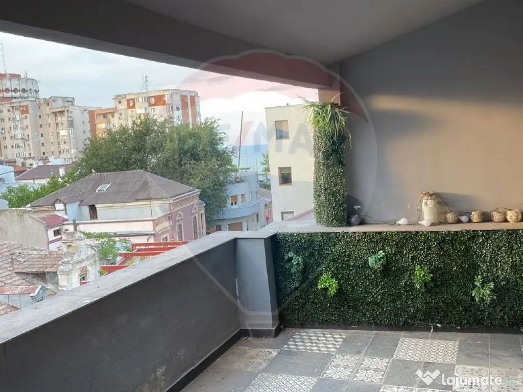 DE VANZARE Casa/Vila 10 camere BD Tomis 