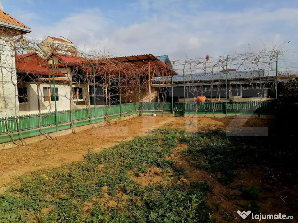 Casă cochetă cu grădină și garaj în Târgoviște