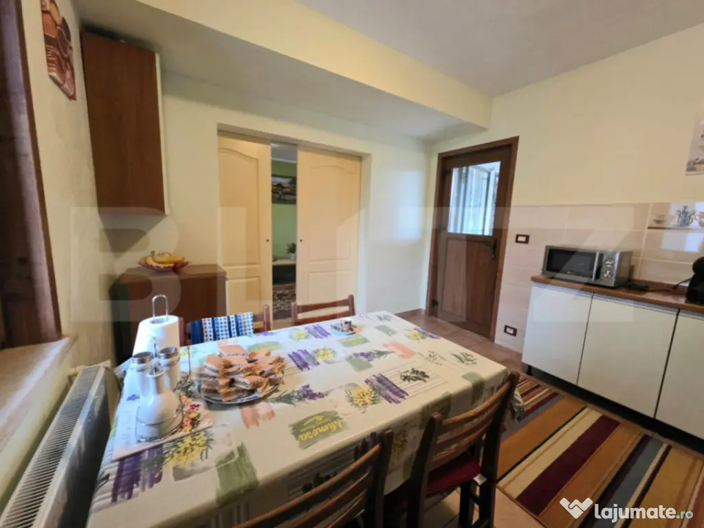 Casă cochetă cu grădină și garaj în Târgoviște