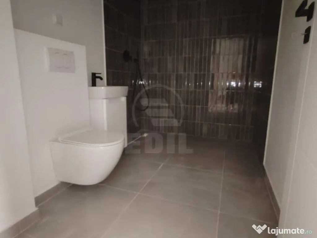 Apartament 2 camere,zona Oncos 