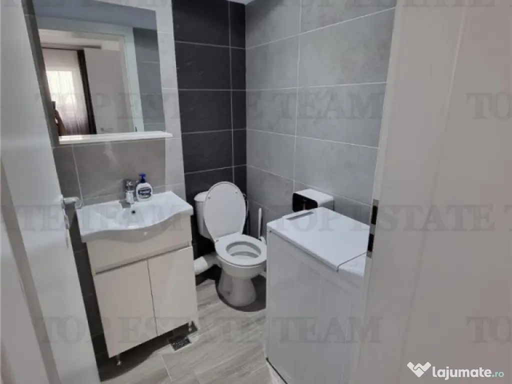 Apartament 3 camere mobilat, terasa, parcare, boxa – Ro... 