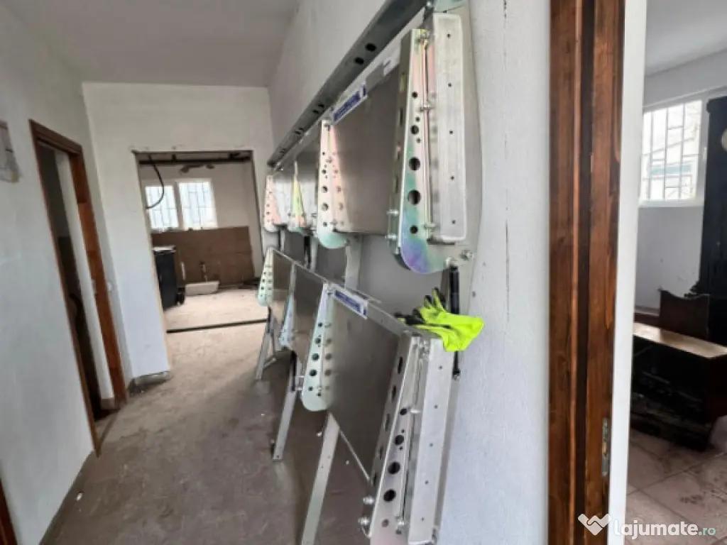 Hala de vanzare, 360 mp, zona Brestei