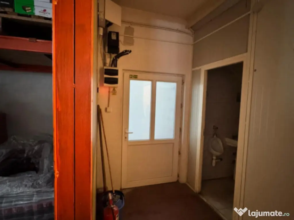 Hala de vanzare, 360 mp, zona Brestei