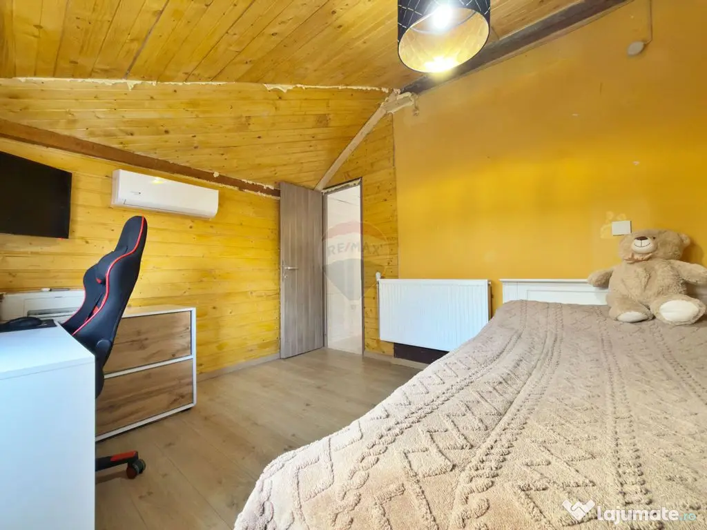 Casă cu 5 camere de vânzare în zona 3 Insule, Arad 