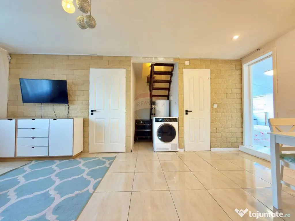 Casă cu 5 camere de vânzare în zona 3 Insule, Arad 