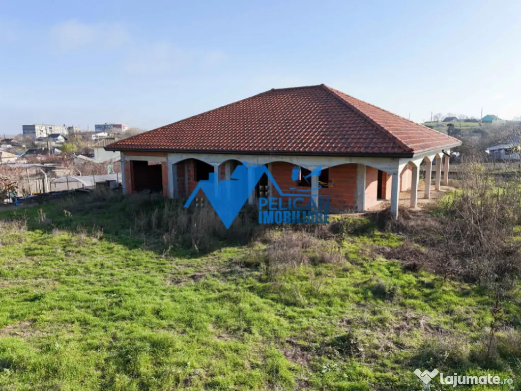 Vila LA ROSU in MAHMUDIA - DELTA DUNARII, teren 1376MP 