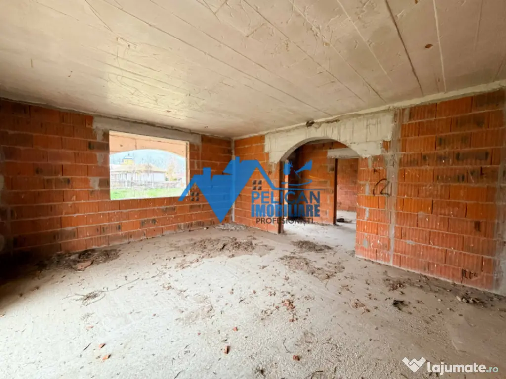 Vila LA ROSU in MAHMUDIA - DELTA DUNARII, teren 1376MP 