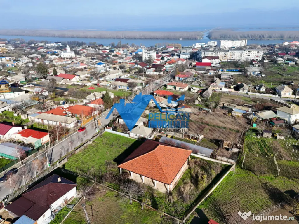 Vila LA ROSU in MAHMUDIA - DELTA DUNARII, teren 1376MP 