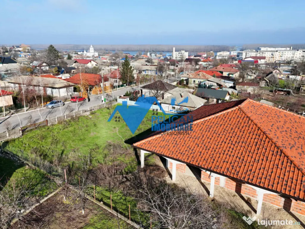 Vila LA ROSU in MAHMUDIA - DELTA DUNARII, teren 1376MP 