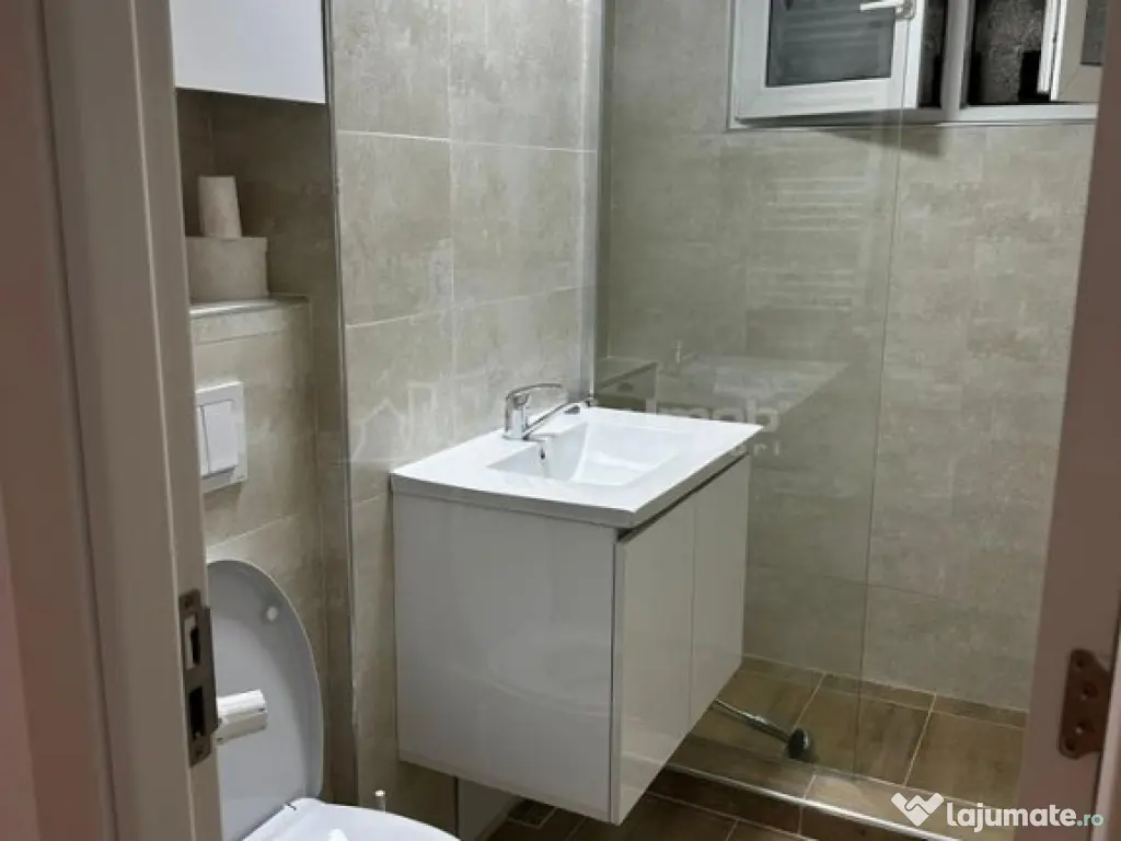 Metrou Aparatorii Patriei - 2 camere - recent renovat - loc 