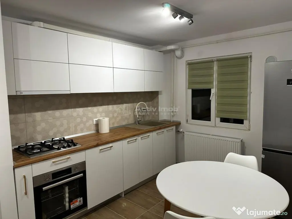 Metrou Aparatorii Patriei - 2 camere - recent renovat - loc 