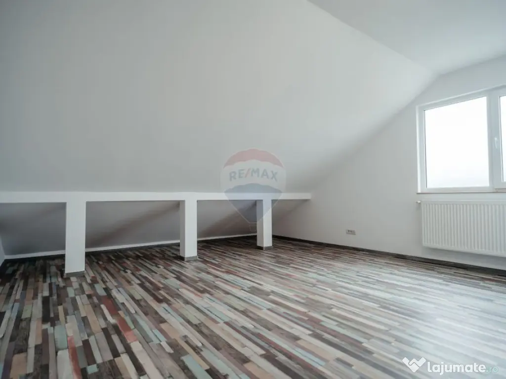 Apartament cu 3 camere de vânzare în zona Burdujeni 
